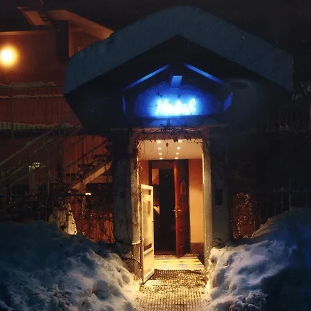 Hotel The 2*